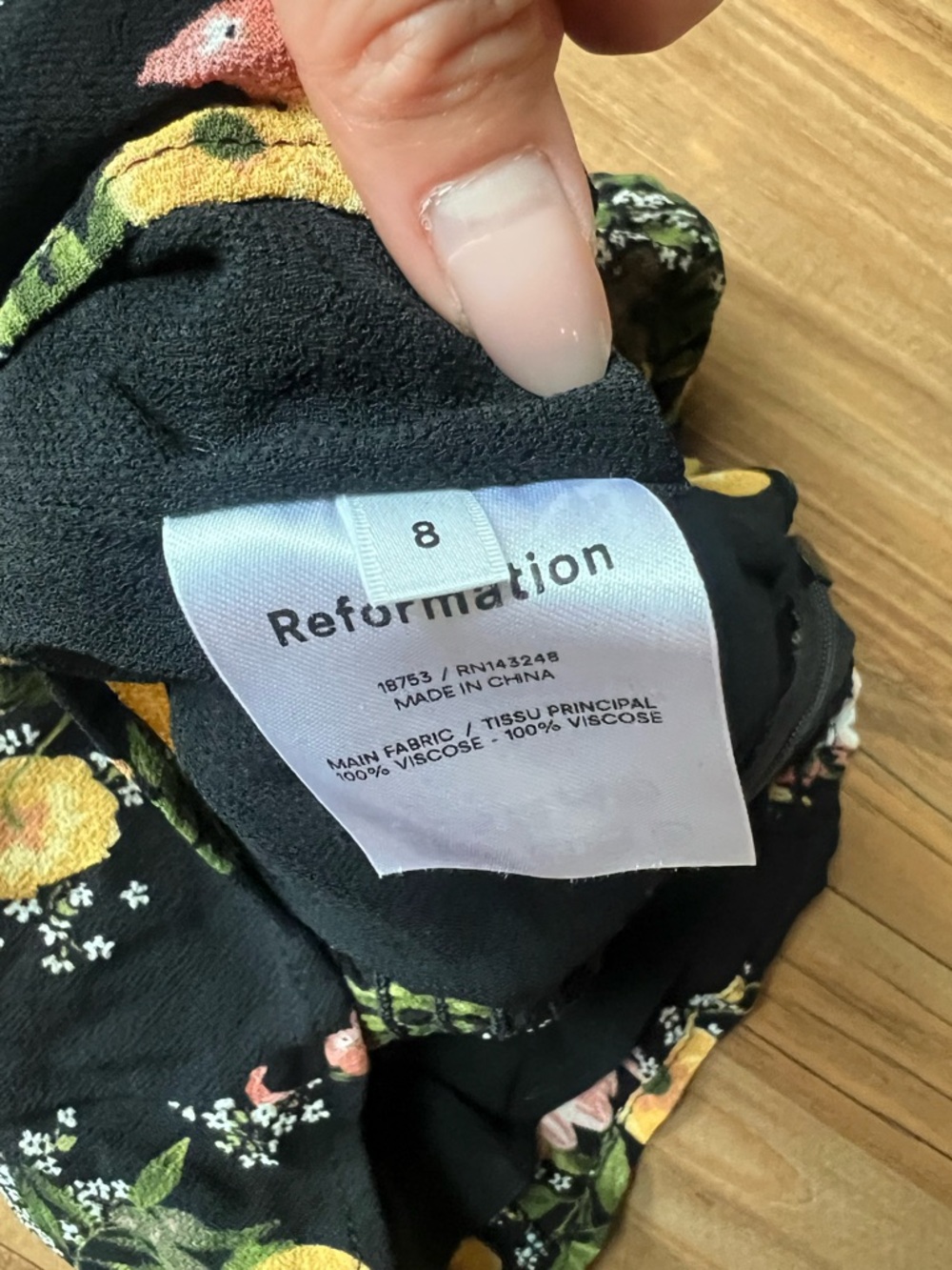 Reformation Liza Top - Size 8 - Picture 6 of 6